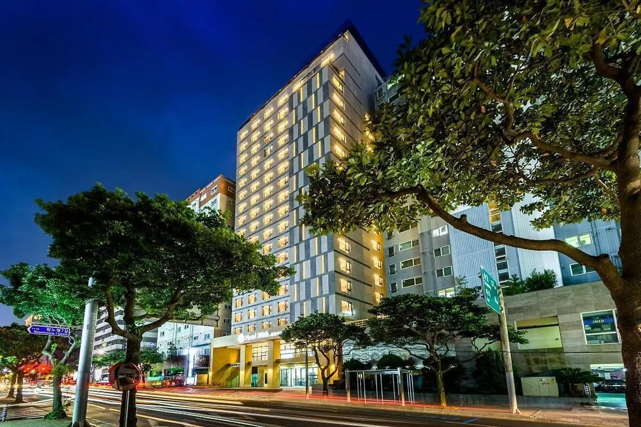 With City Hotel location